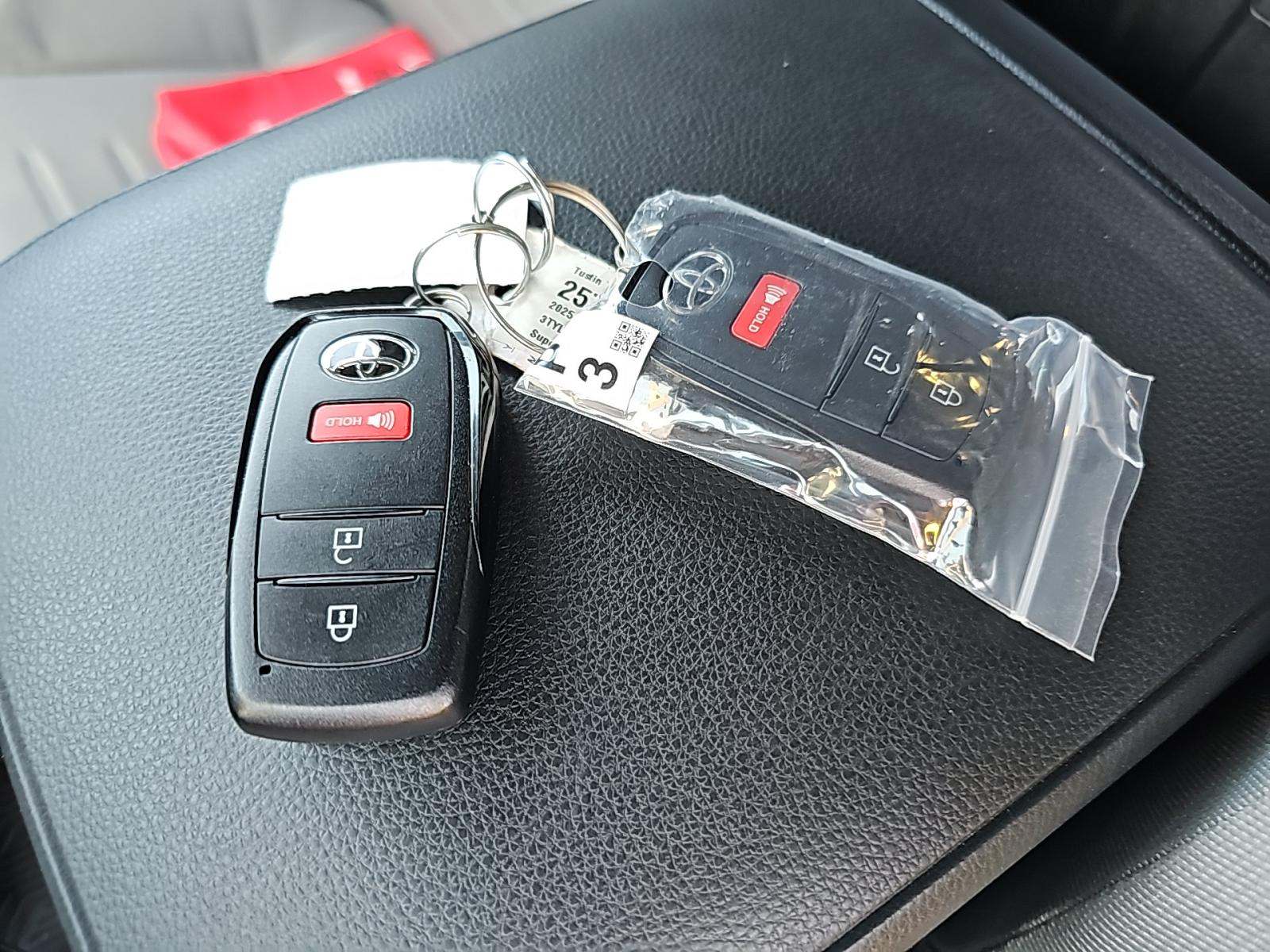 2025 Toyota Tacoma Hybrid TRD Off-Road AWD