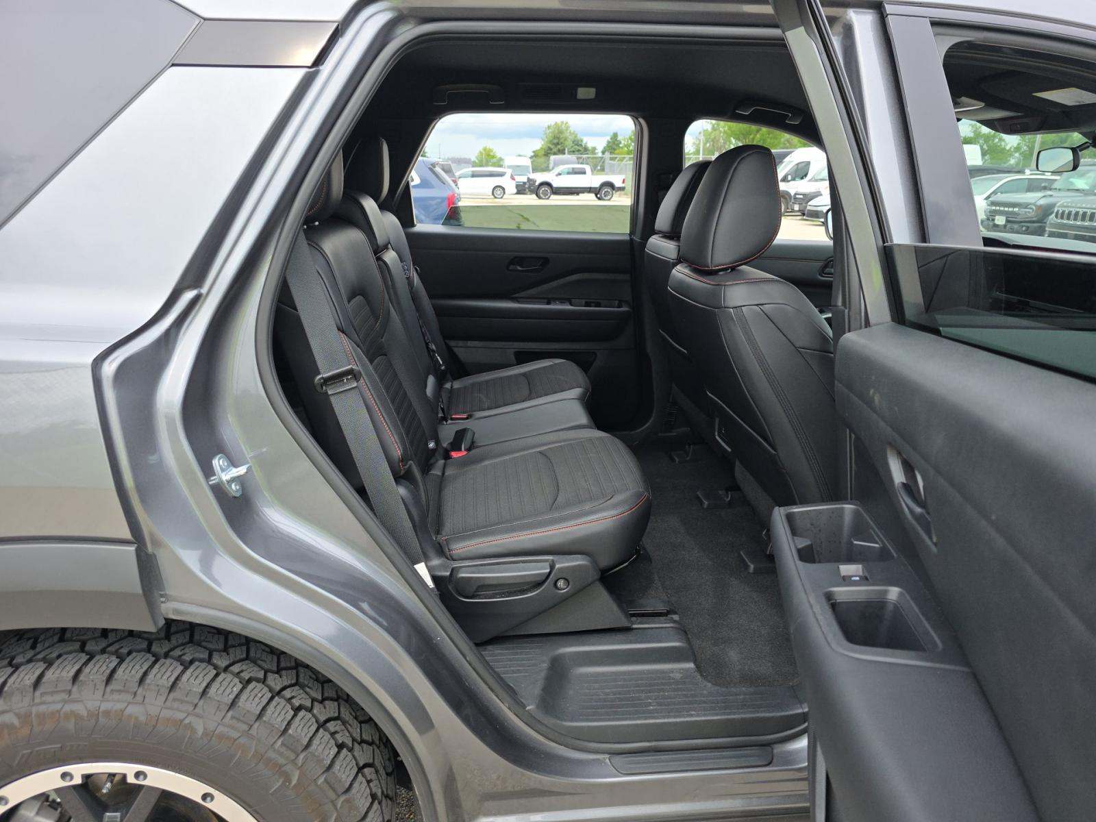 2026 Nissan Pathfinder Rock Creek AWD