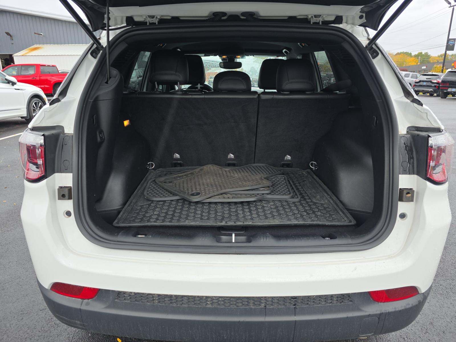 2022 Jeep Compass Latitude Altitude Edition AWD