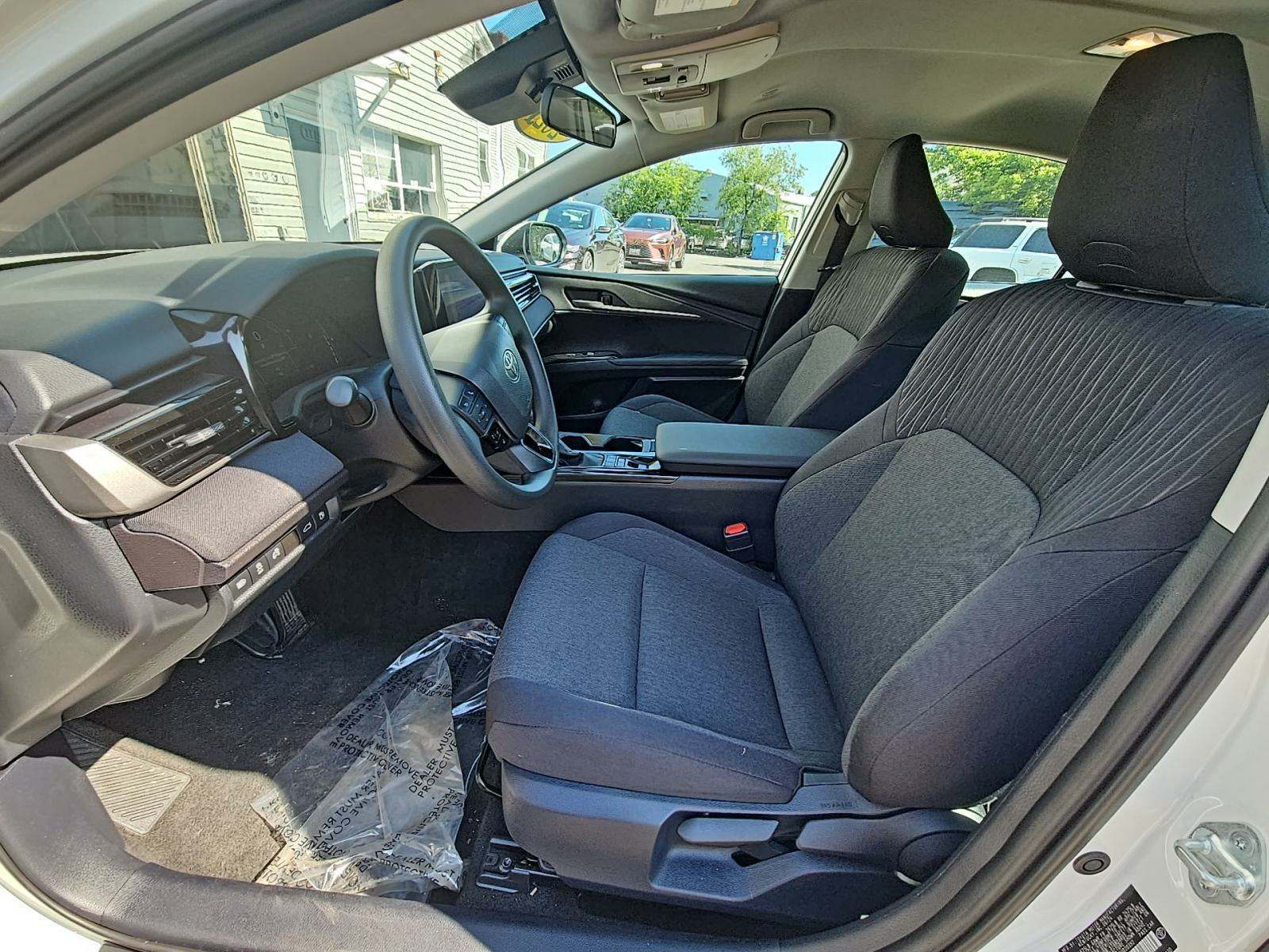 2025 Toyota Camry LE FWD