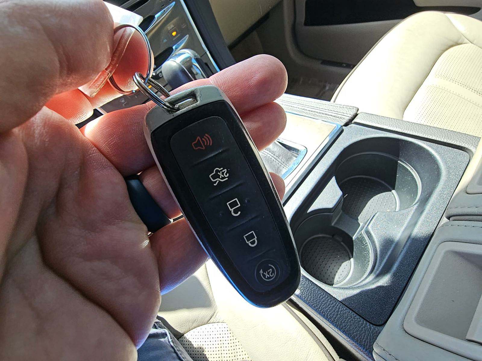 2013 Lincoln MKX Base FWD