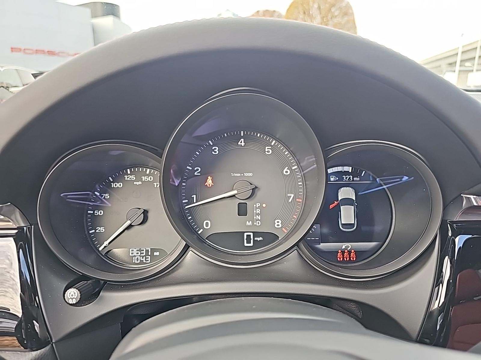 2025 Porsche Macan Base AWD