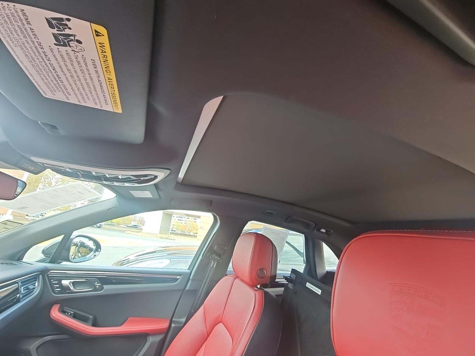 2025 Porsche Macan Base AWD