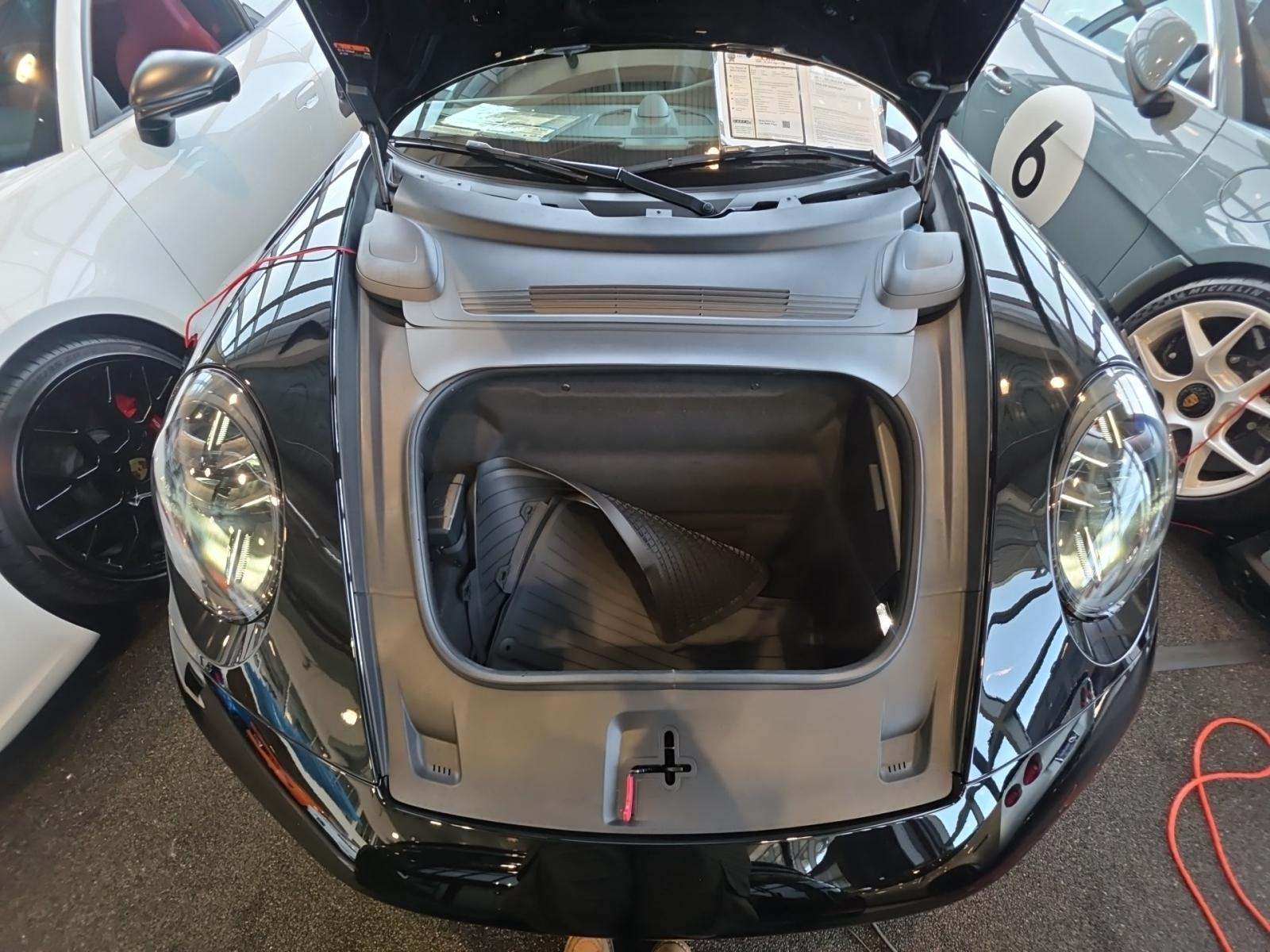 2025 Porsche 911 Carrera S RWD