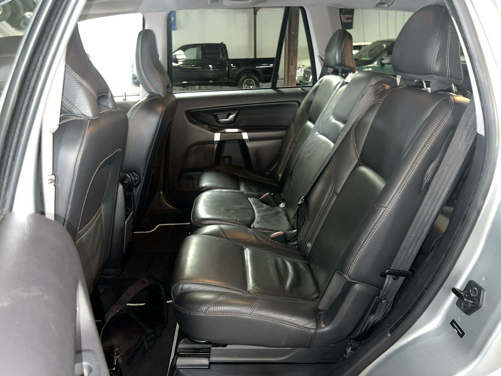 2014 Volvo XC90 R-Design FWD