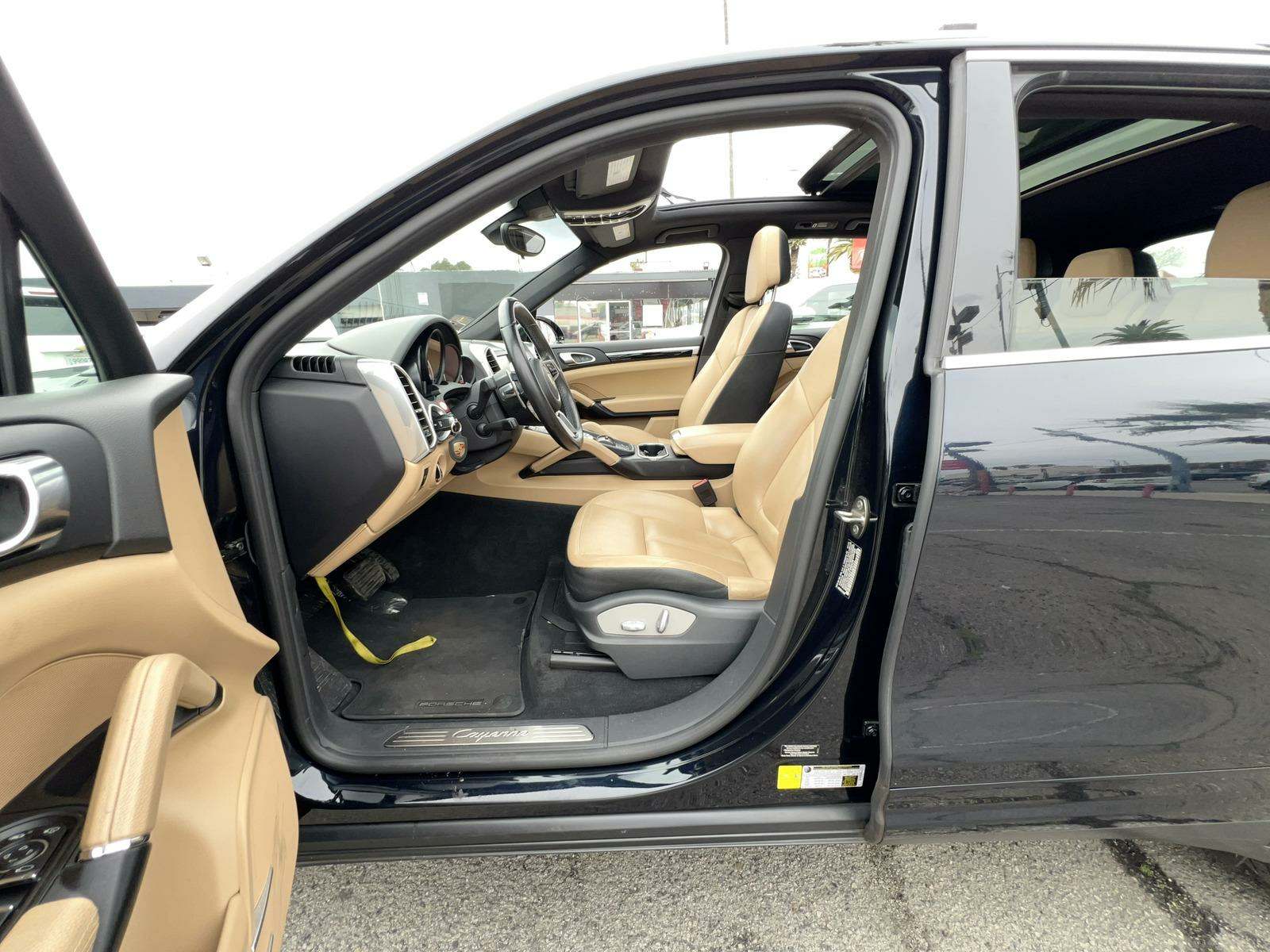 2016 Porsche Cayenne 4D SUV 3.6L AWD