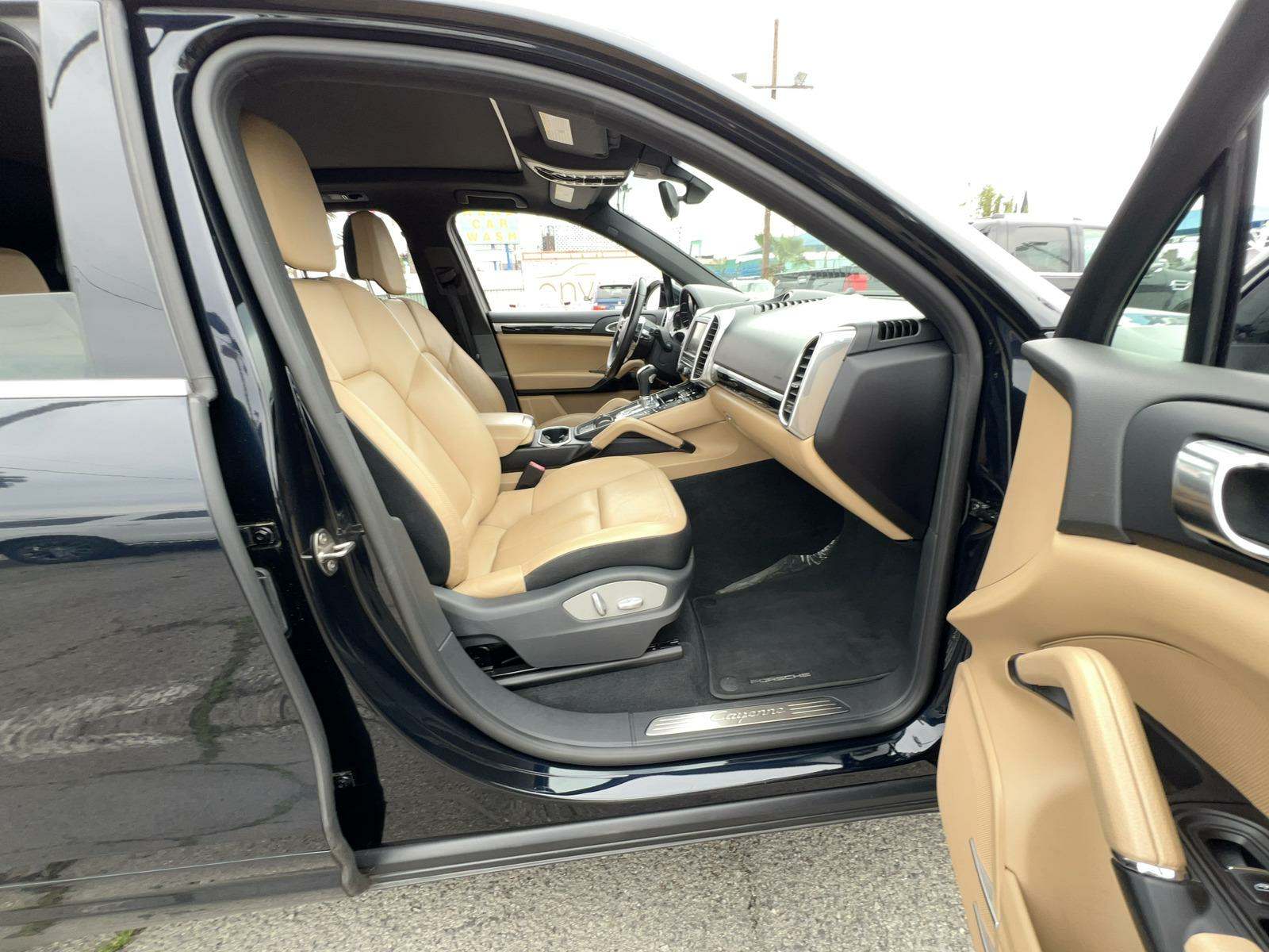 2016 Porsche Cayenne 4D SUV 3.6L AWD