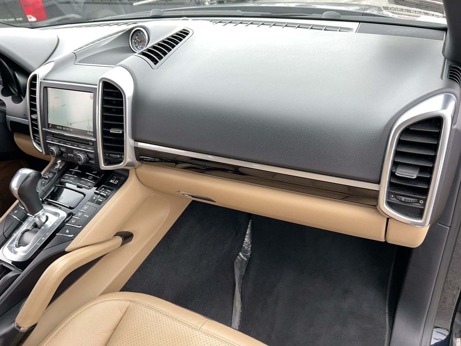 2016 Porsche Cayenne 4D SUV 3.6L AWD