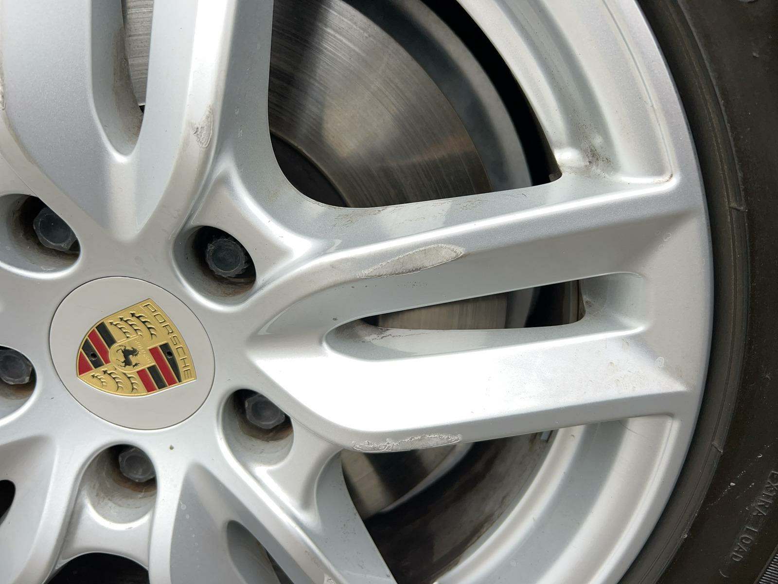 2016 Porsche Cayenne 4D SUV 3.6L AWD