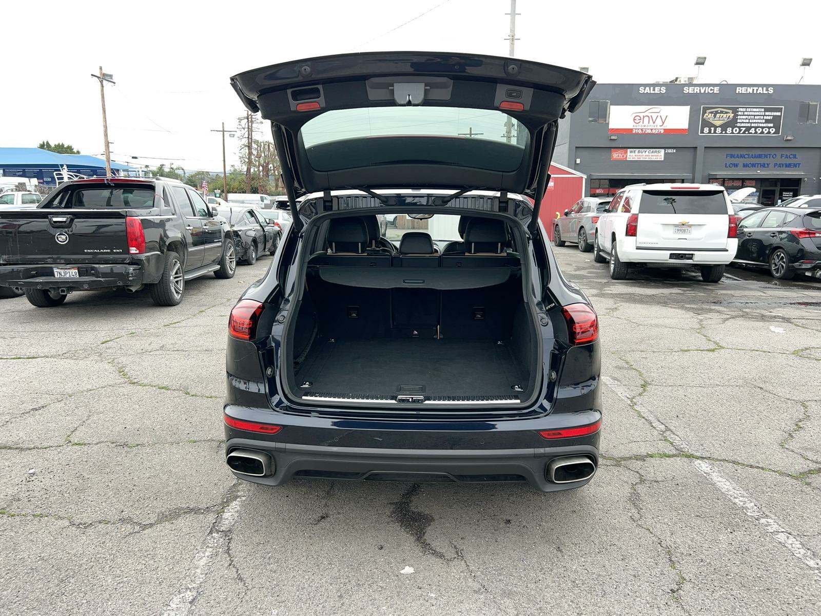 2016 Porsche Cayenne 4D SUV 3.6L AWD