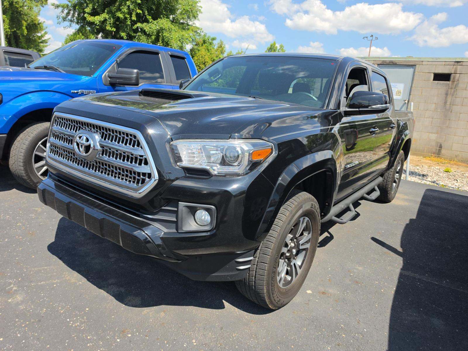 2017 Toyota Tacoma TRD Sport AWD
