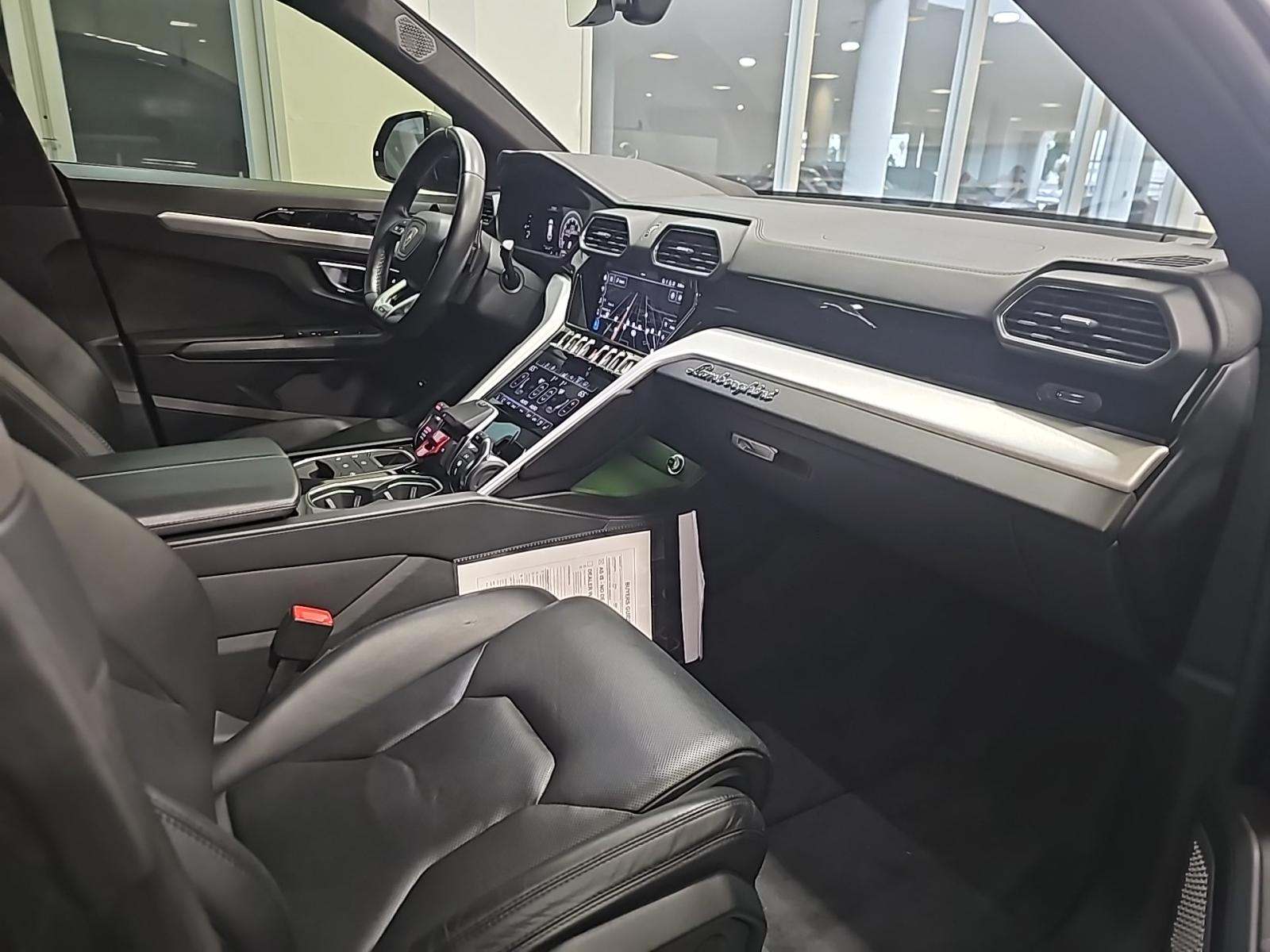 2021 Lamborghini Urus Base AWD