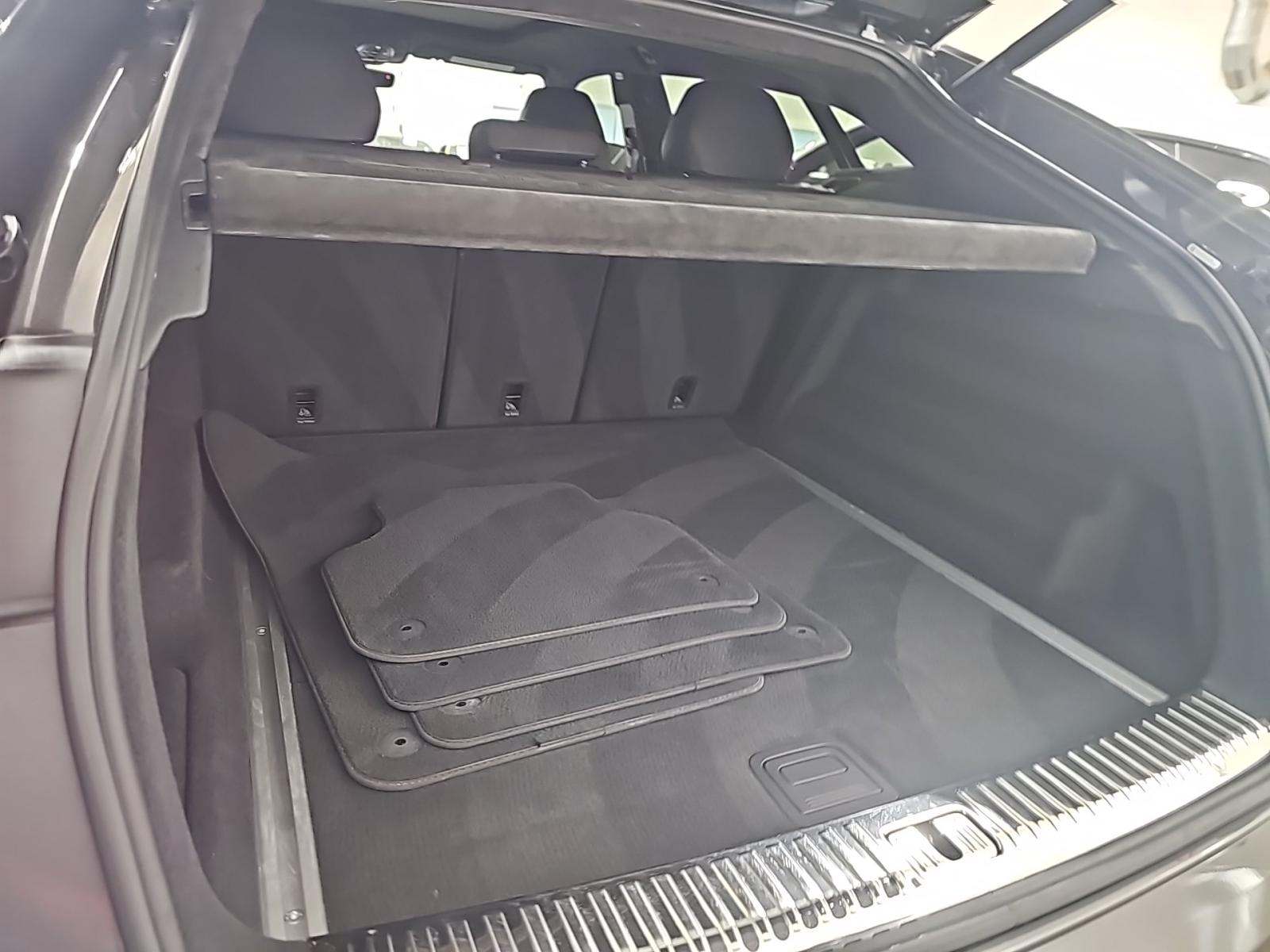 2021 Lamborghini Urus Base AWD