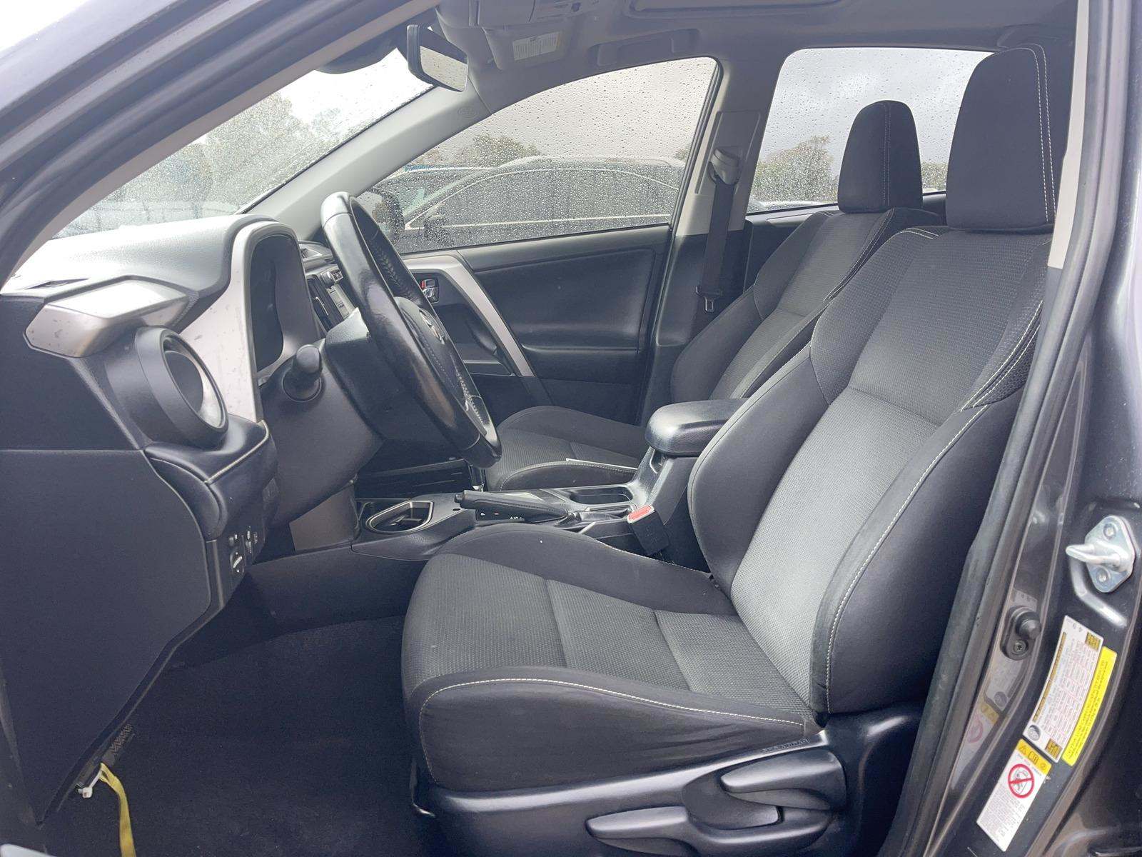 2017 Toyota RAV4 XLE FWD