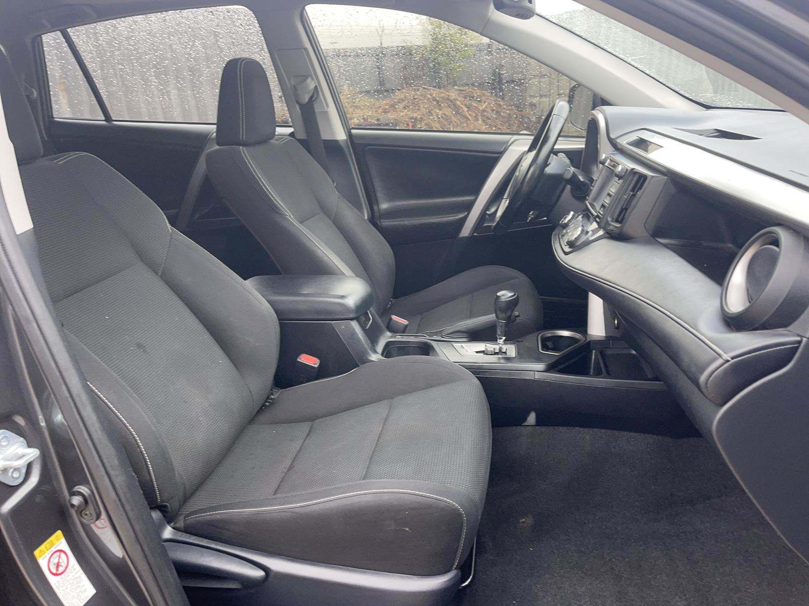 2017 Toyota RAV4 XLE FWD