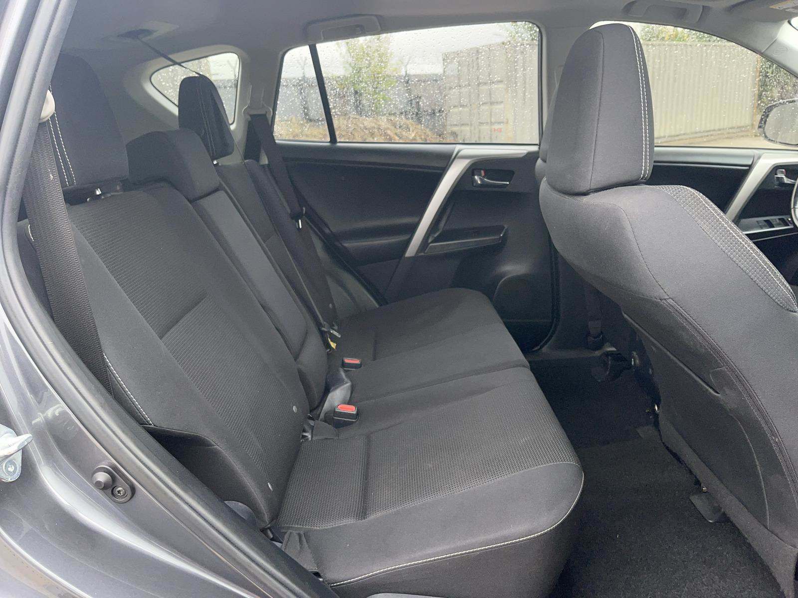 2017 Toyota RAV4 XLE FWD