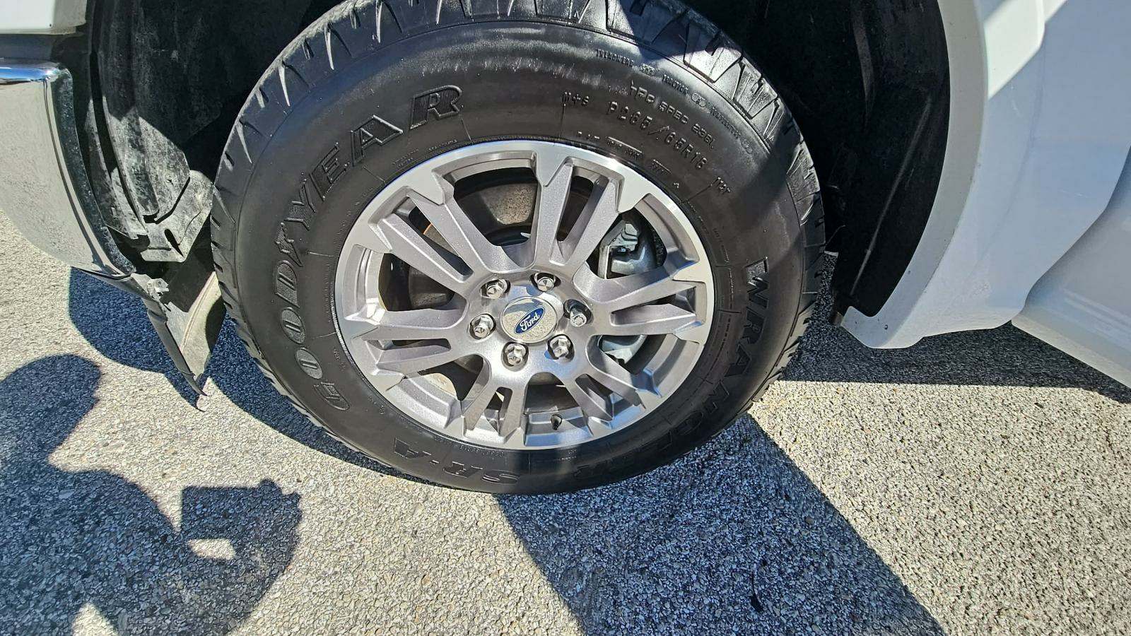 2020 Ford F-150 LARIAT RWD