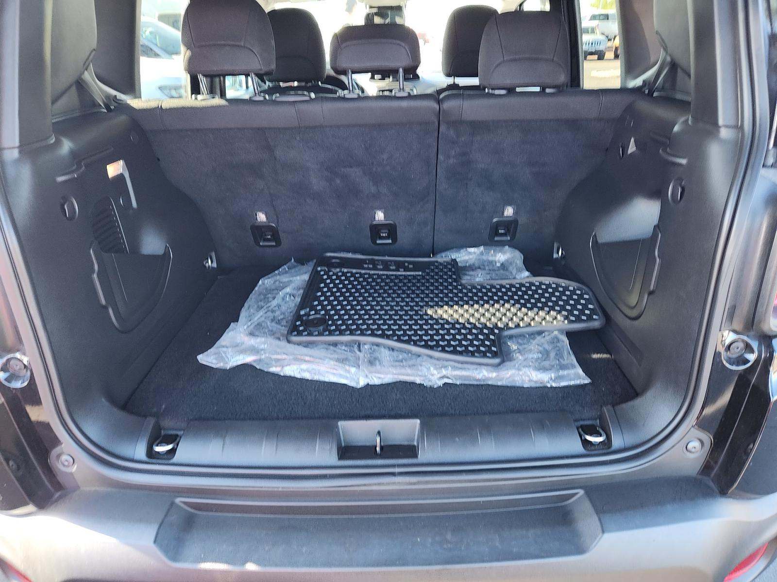 2023 Jeep Renegade Trailhawk AWD