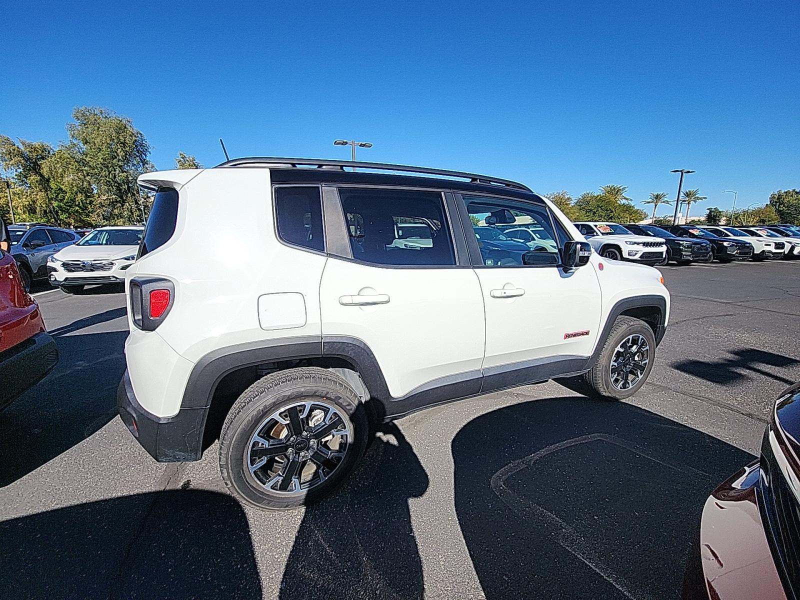 2023 Jeep Renegade Trailhawk AWD