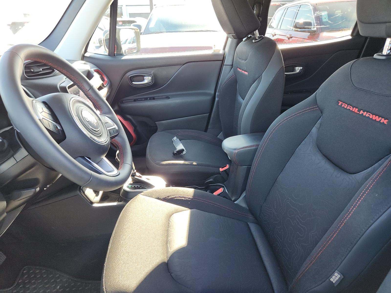 2023 Jeep Renegade Trailhawk AWD