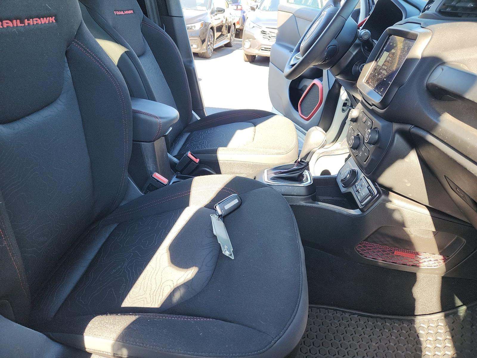 2023 Jeep Renegade Trailhawk AWD