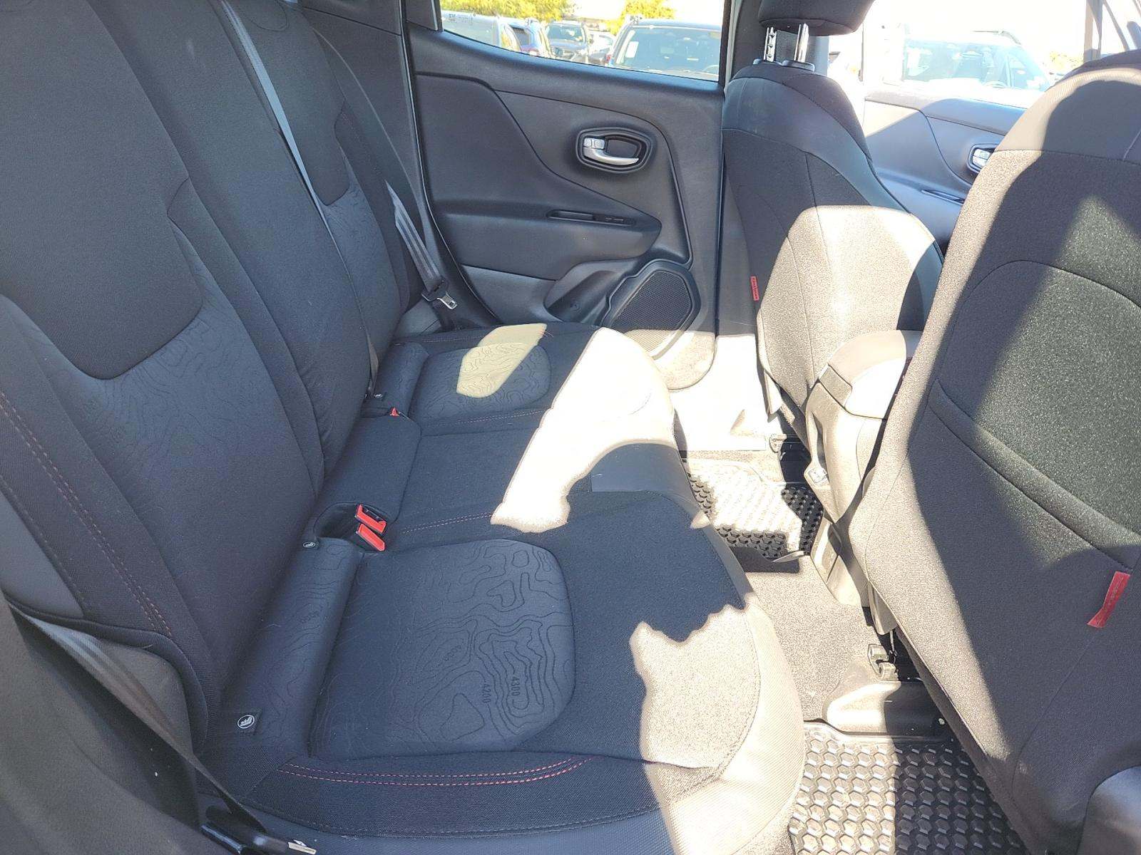 2023 Jeep Renegade Trailhawk AWD