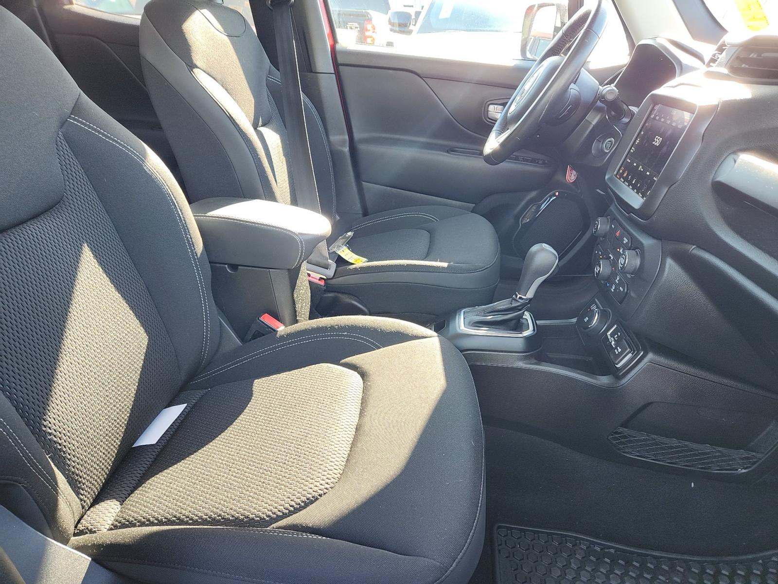 2023 Jeep Renegade Altitude AWD