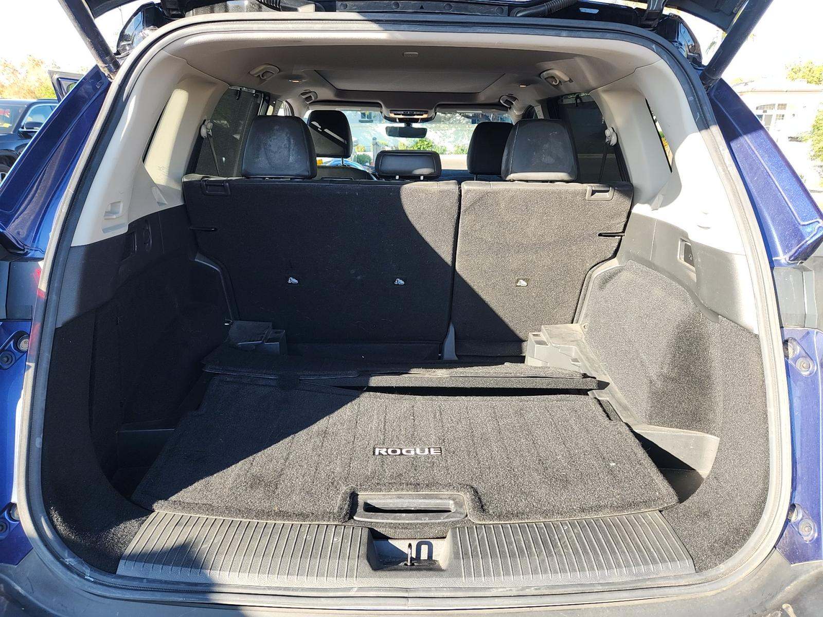 2022 Nissan Rogue Platinum FWD