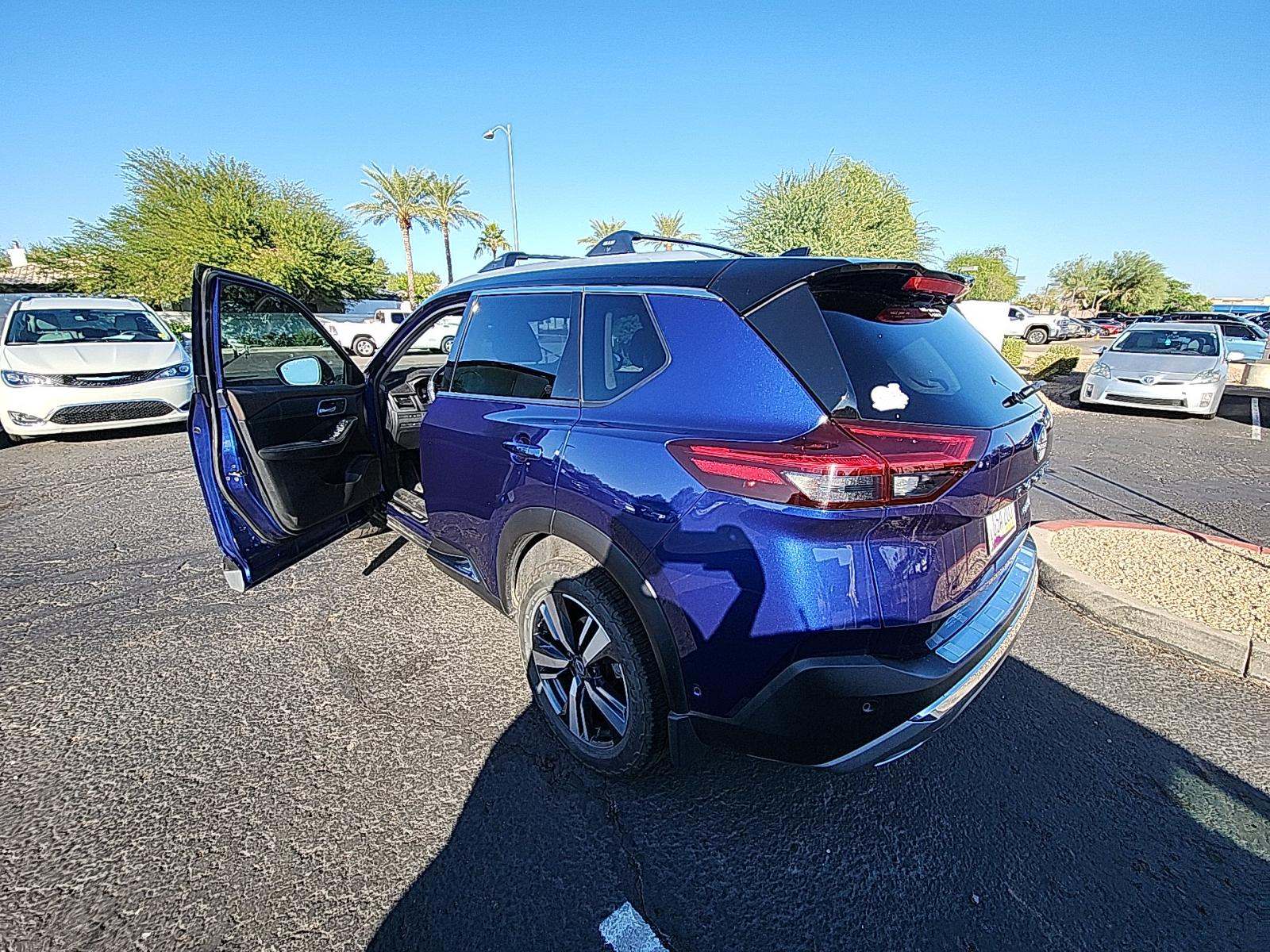 2022 Nissan Rogue Platinum FWD