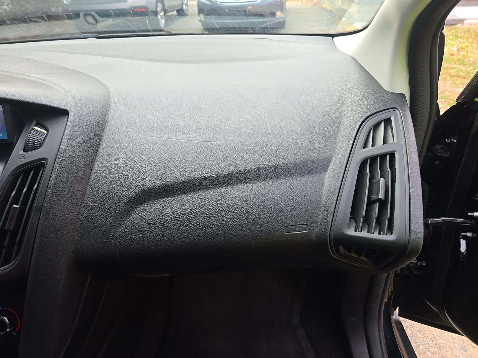 2018 Ford Focus SE FWD