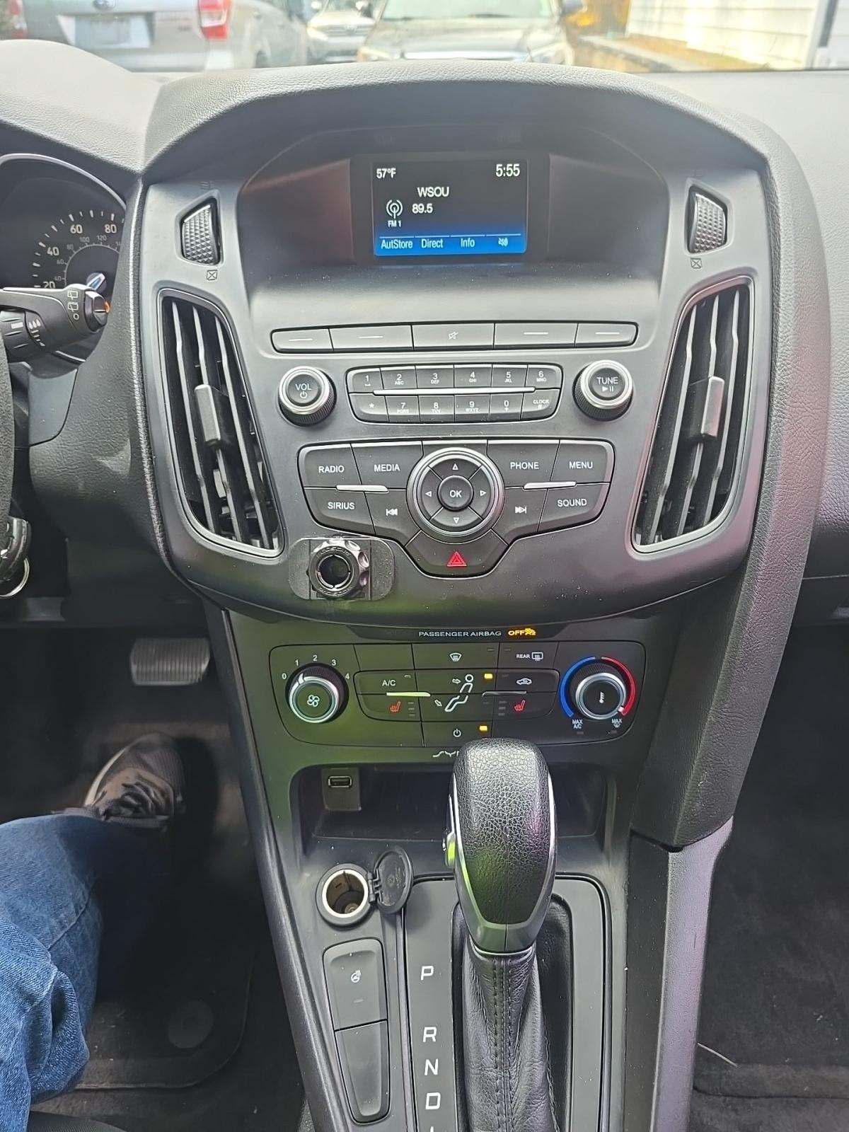 2018 Ford Focus SE FWD