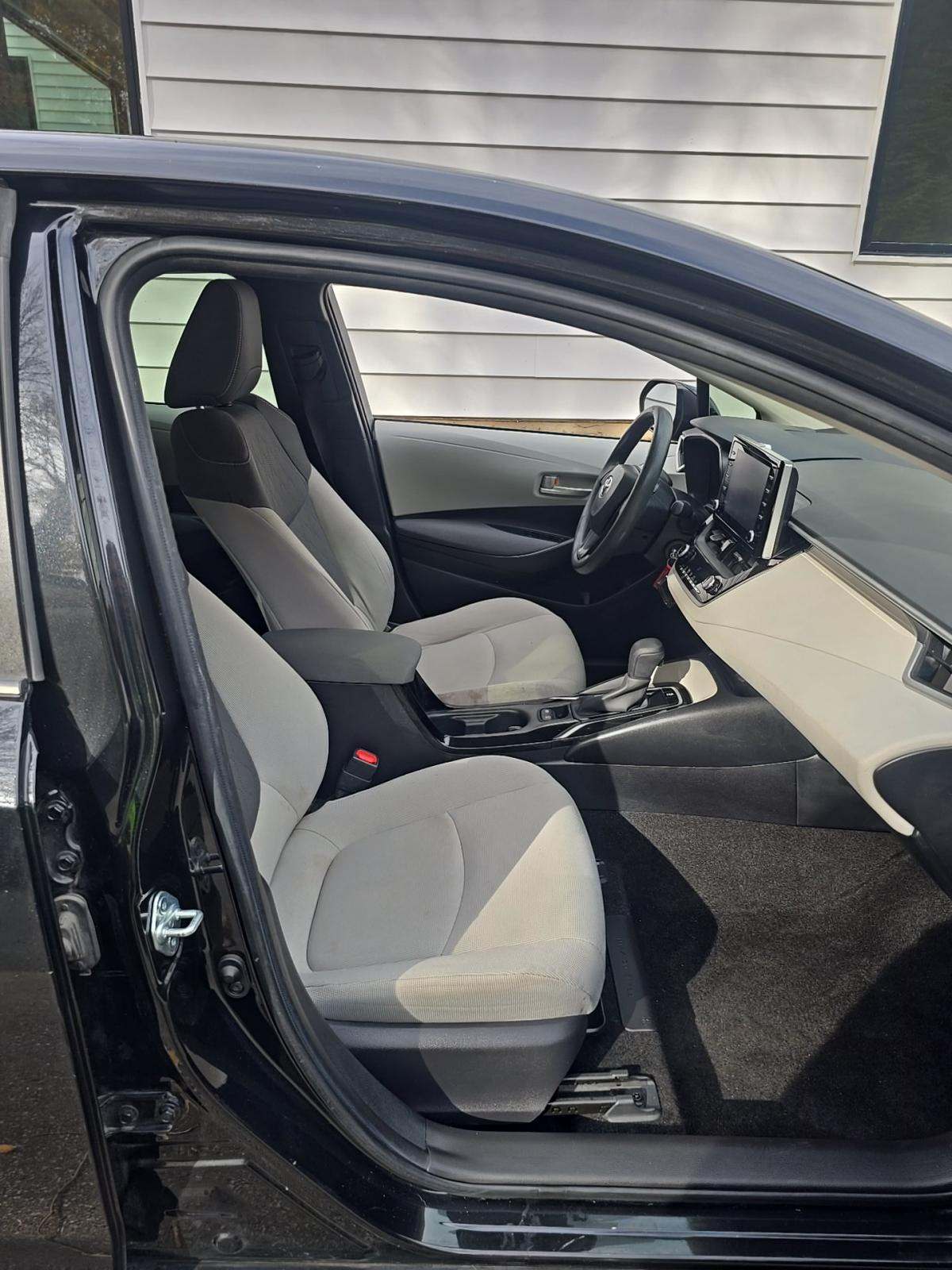 2021 Toyota Corolla LE FWD