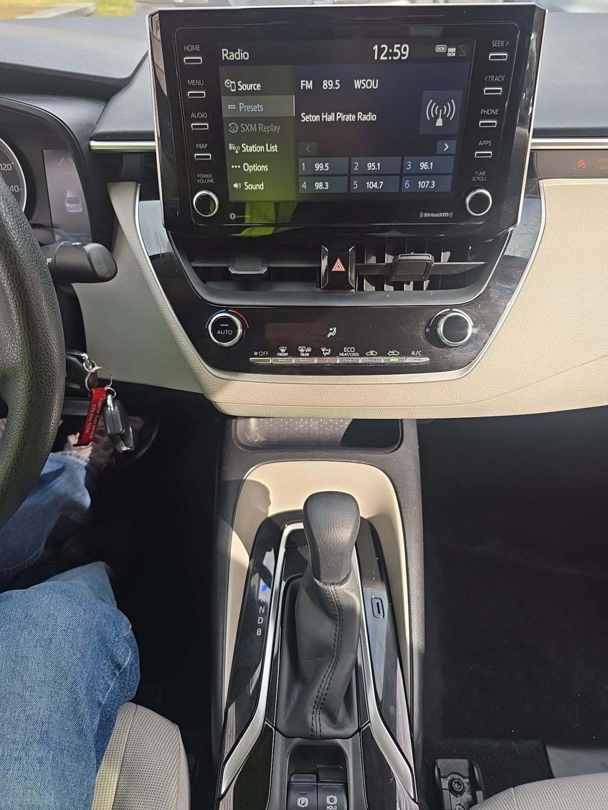 2021 Toyota Corolla LE FWD