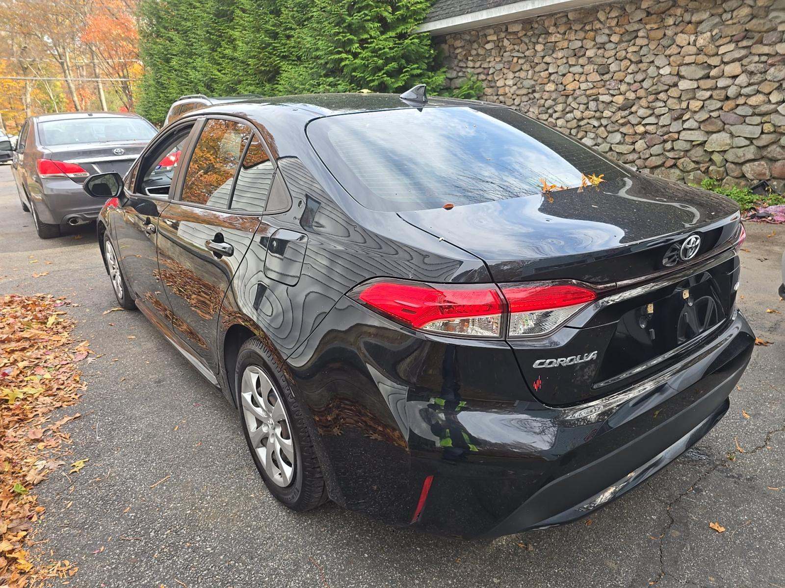 2021 Toyota Corolla LE FWD