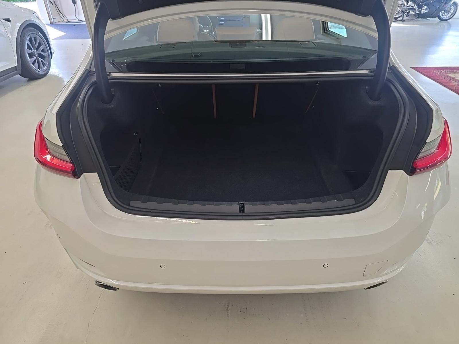 2024 BMW 3 Series 330i xDrive AWD