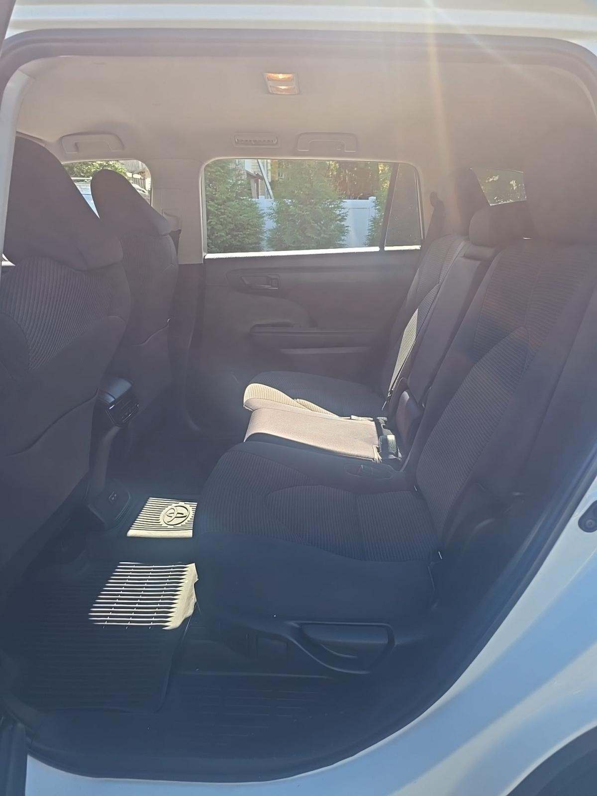 2022 Toyota Highlander LE AWD