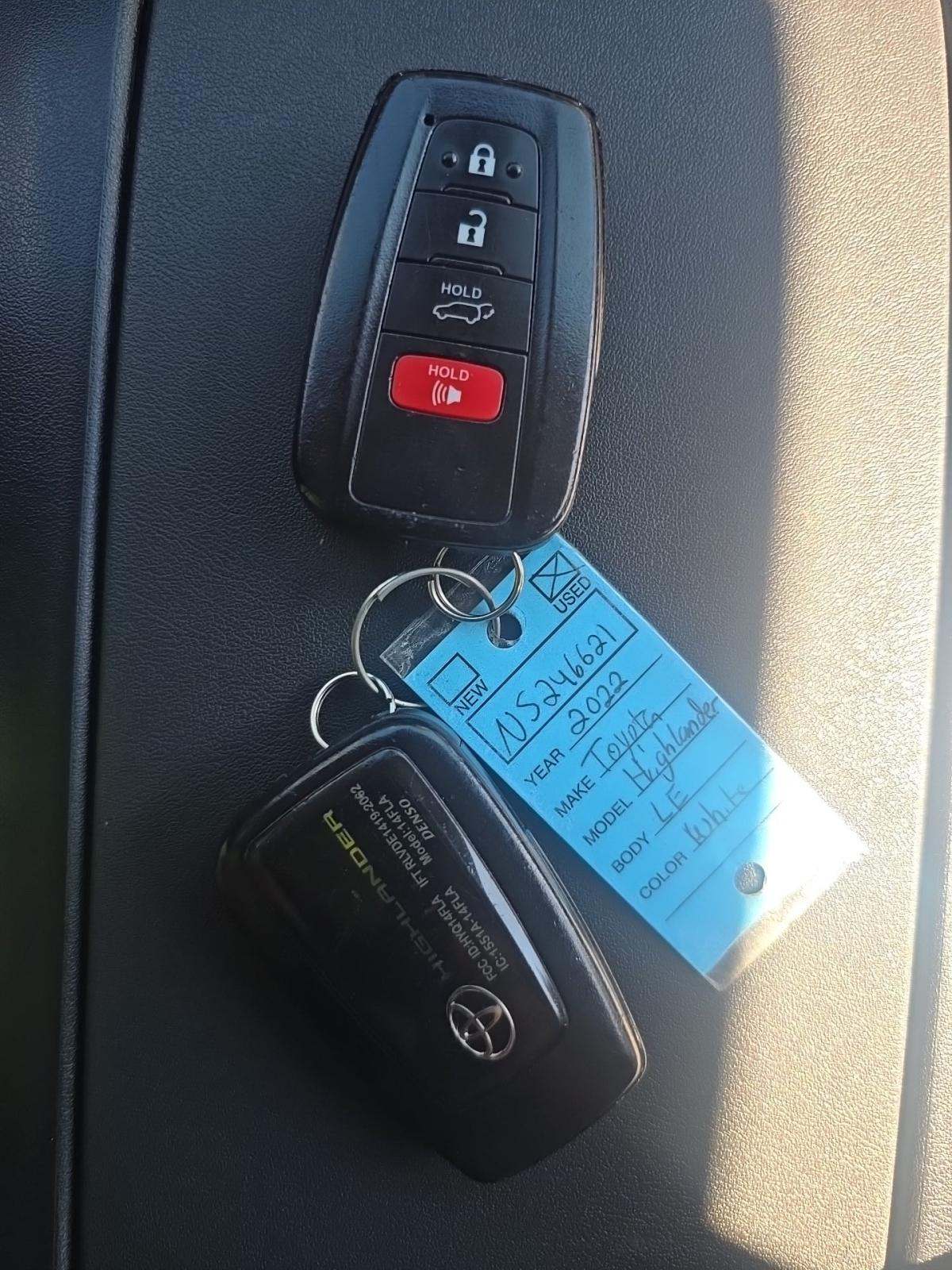 2022 Toyota Highlander LE AWD