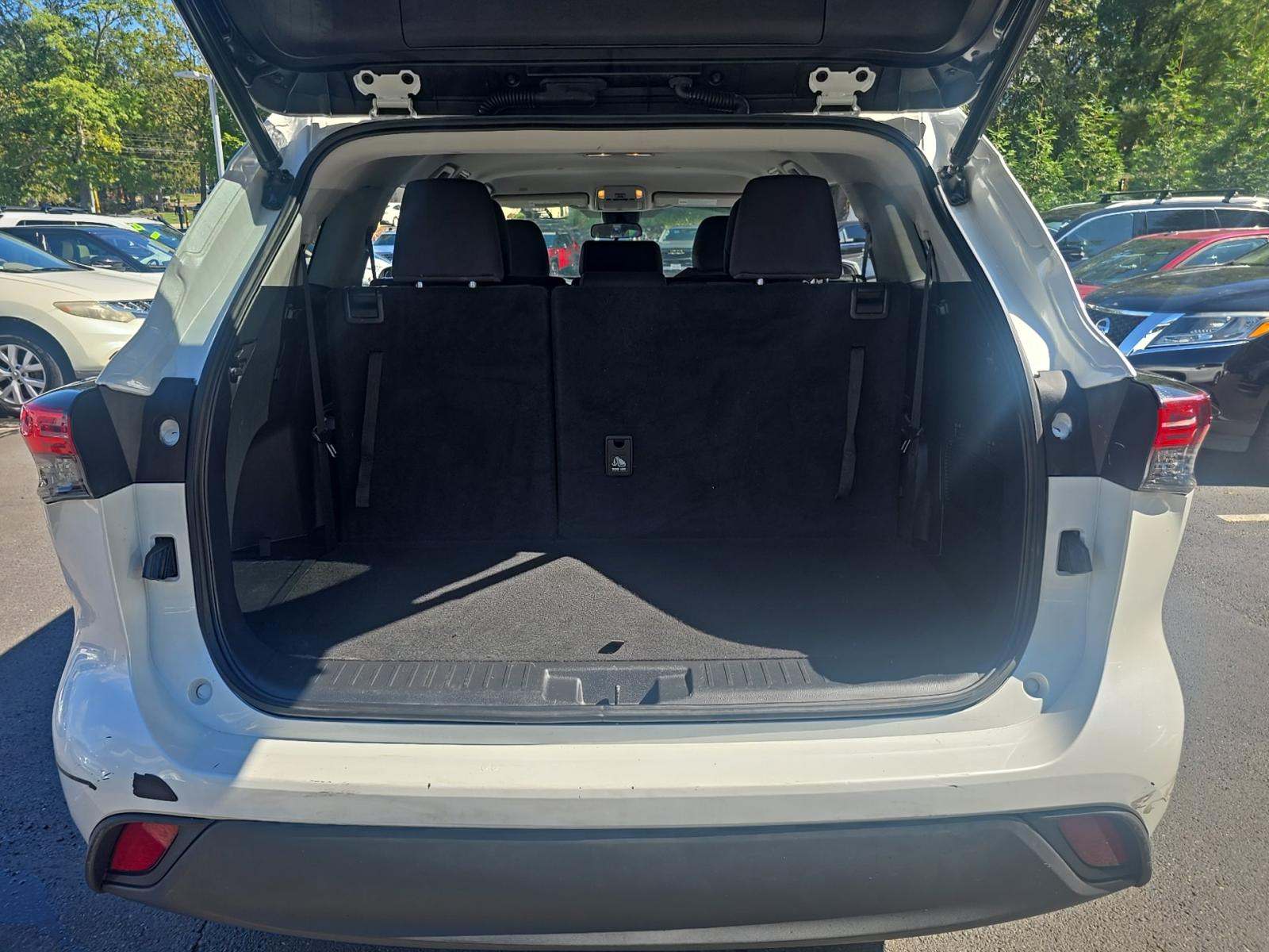 2022 Toyota Highlander LE AWD