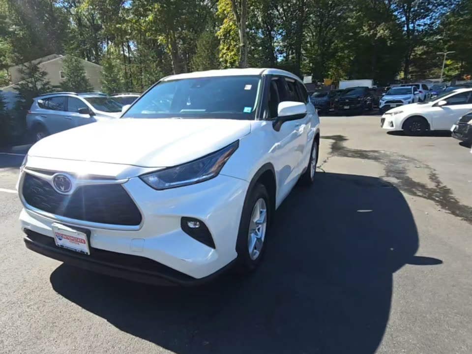 2022 Toyota Highlander LE AWD