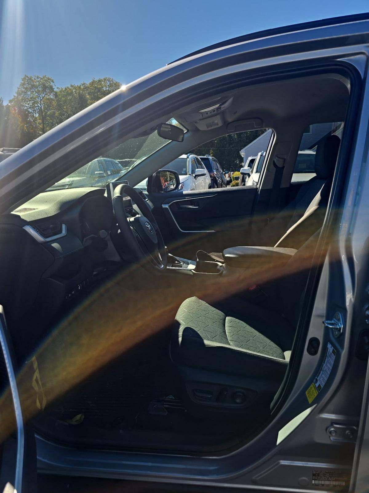 2025 Toyota RAV4 XLE AWD