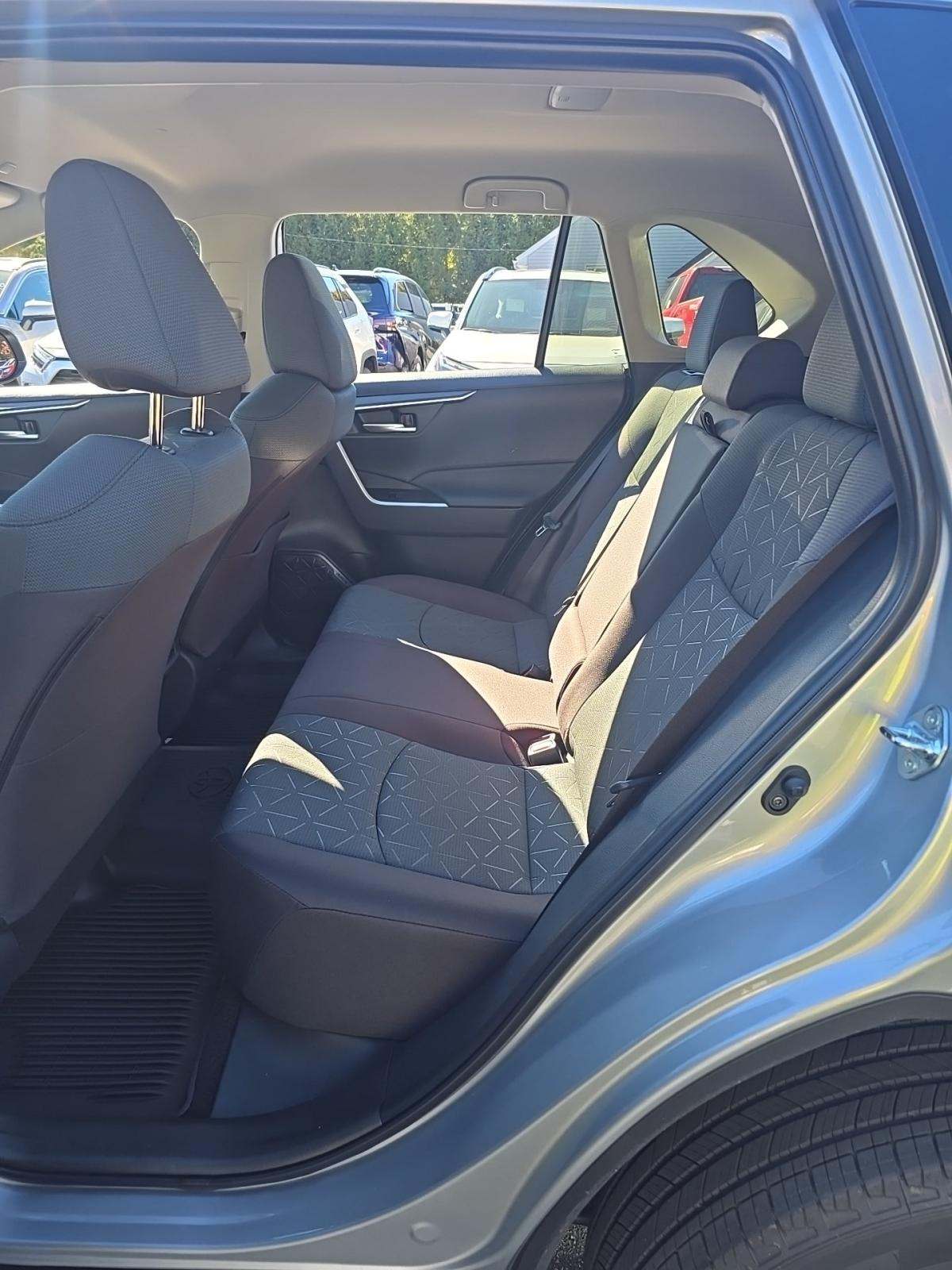 2025 Toyota RAV4 XLE AWD