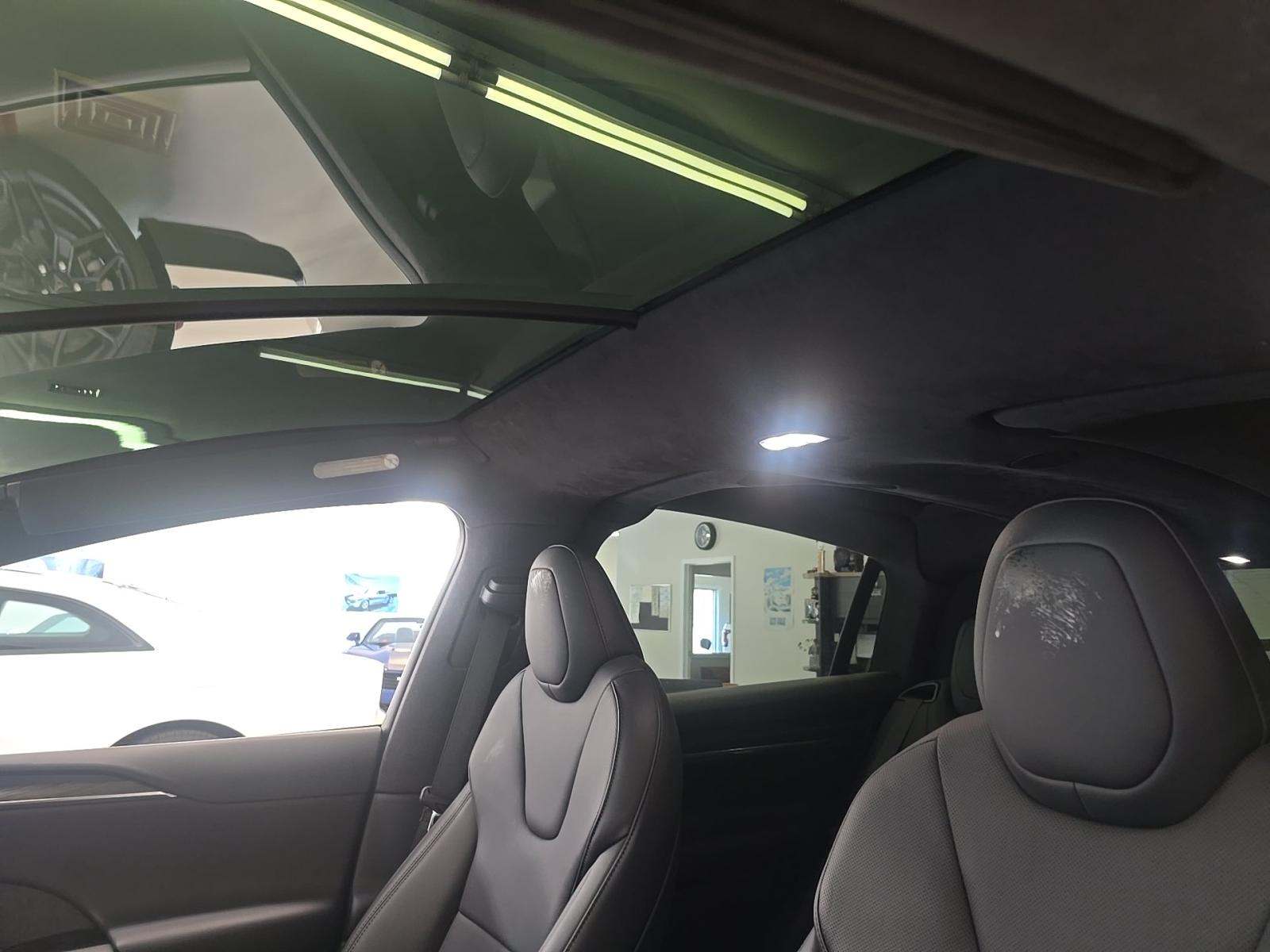 2022 Tesla Model X Base AWD