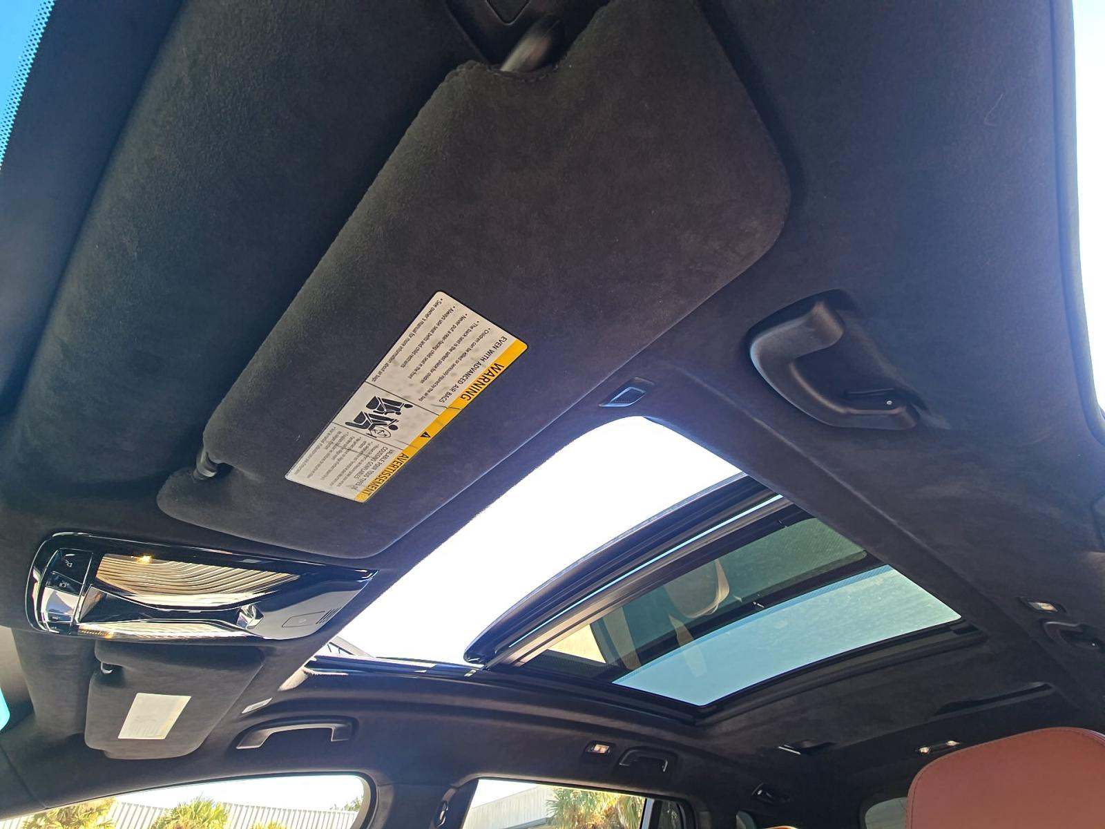 2022 BMW X7 M50i AWD