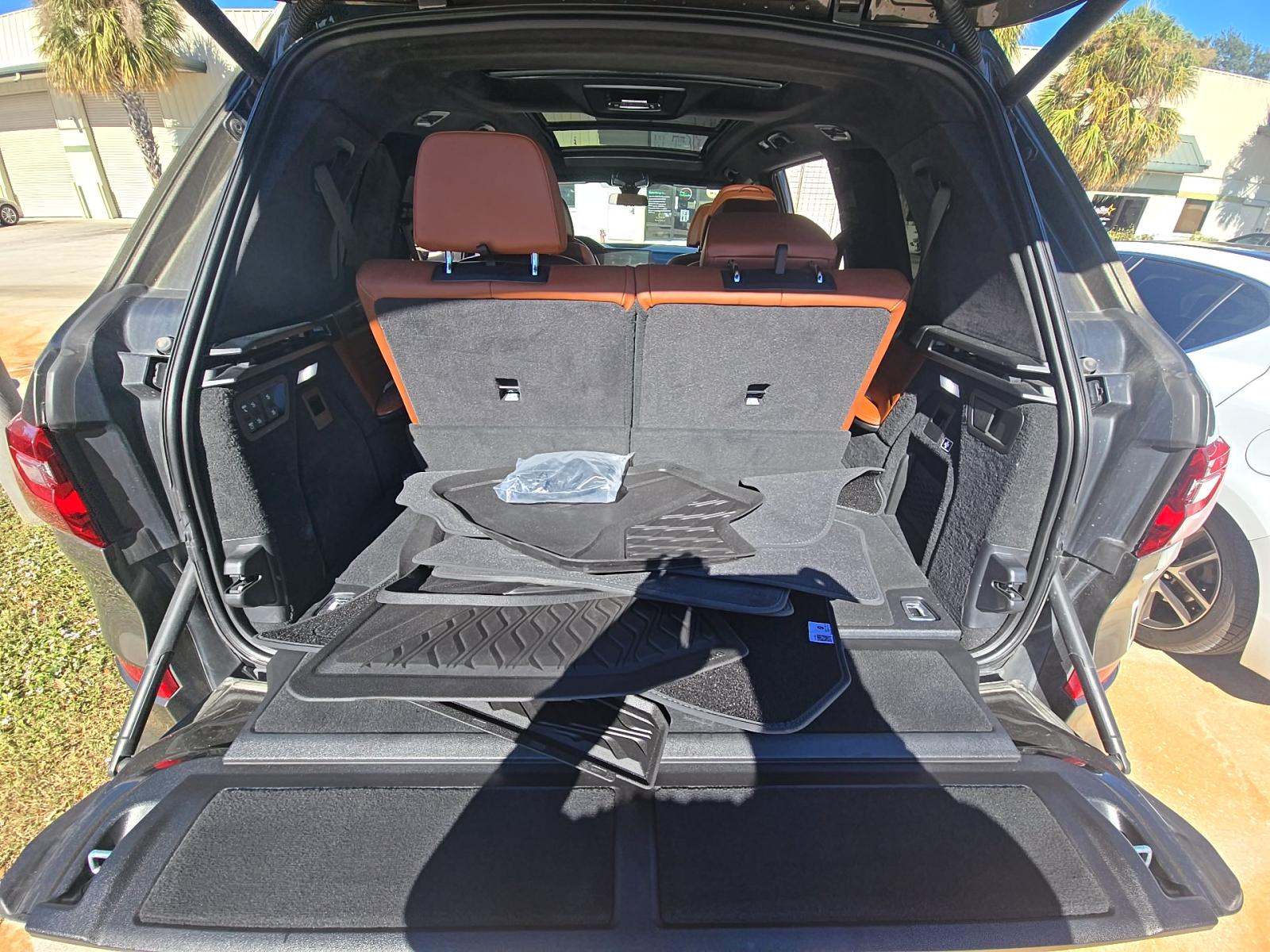 2022 BMW X7 M50i AWD