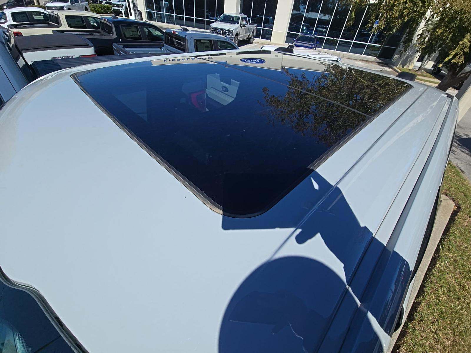 2023 Ford F-150 Lariat AWD