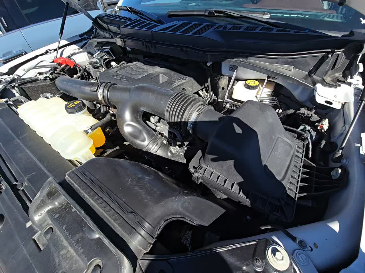 2023 Ford F-150 Lariat AWD