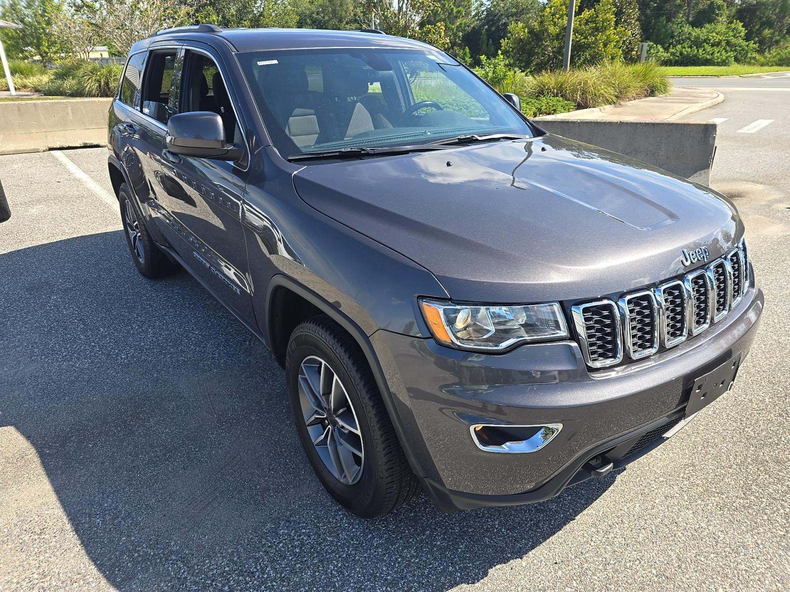 2021 Jeep Grand Cherokee Laredo AWD