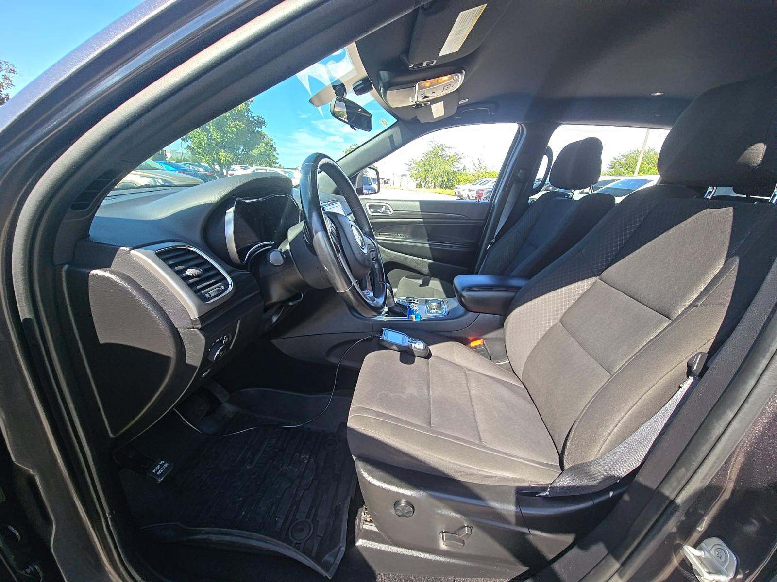 2021 Jeep Grand Cherokee Laredo AWD