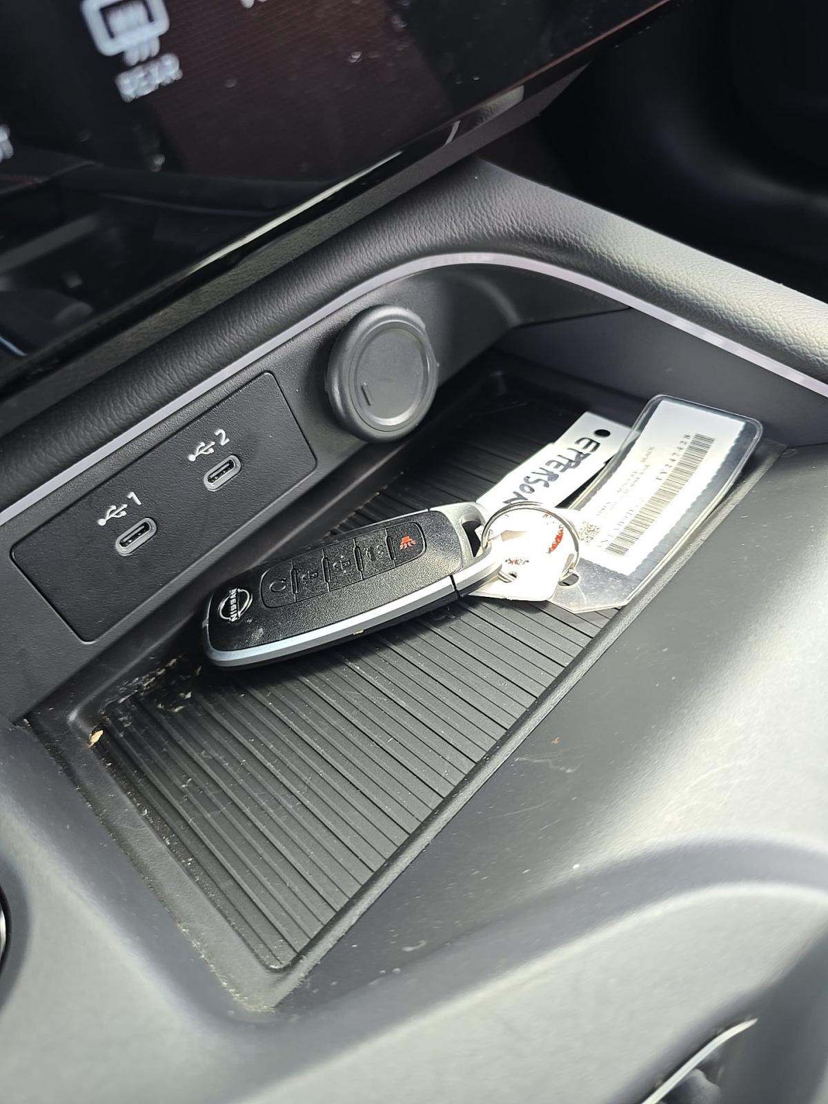 NISSAN SENTRA - 8
