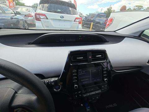2020 Toyota Prius LE FWD